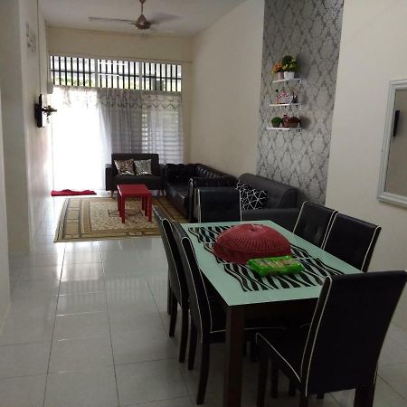 Zah’ra Homestay Kuala Lipis Luaran gambar