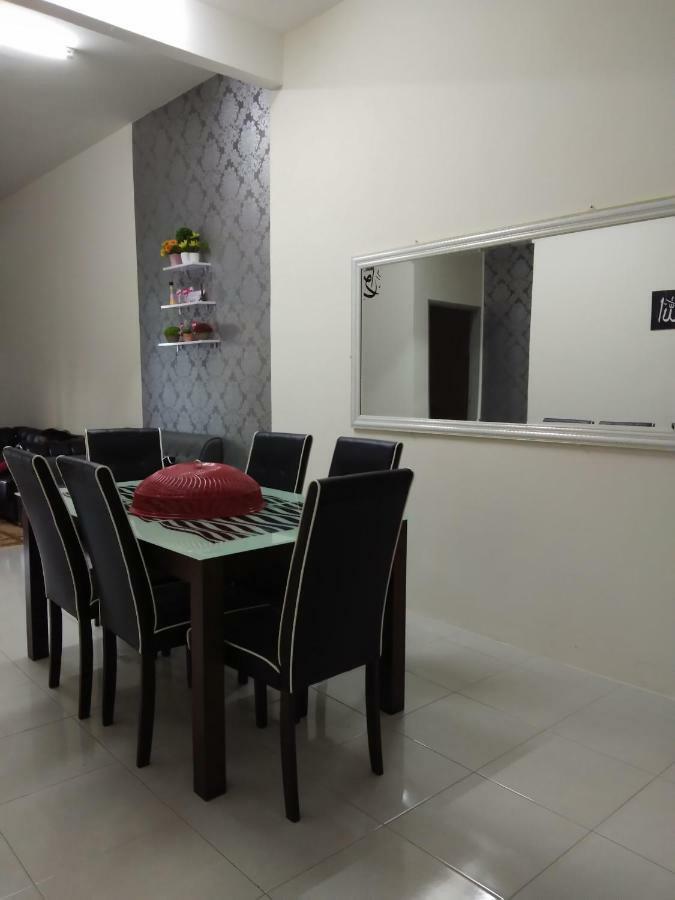 Zah’ra Homestay Kuala Lipis Luaran gambar